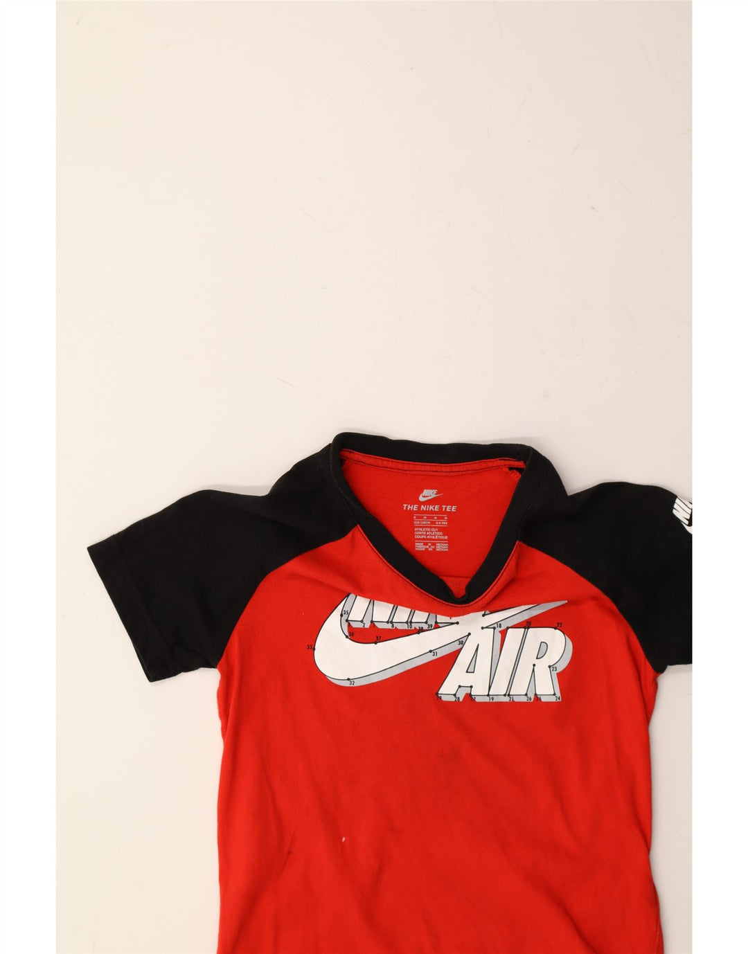 NIKE Boys Athletic Cut Graphic T-Shirt Top 5-6 Years Medium Red Vintage Nike and Second-Hand Nike from Messina Hembry 