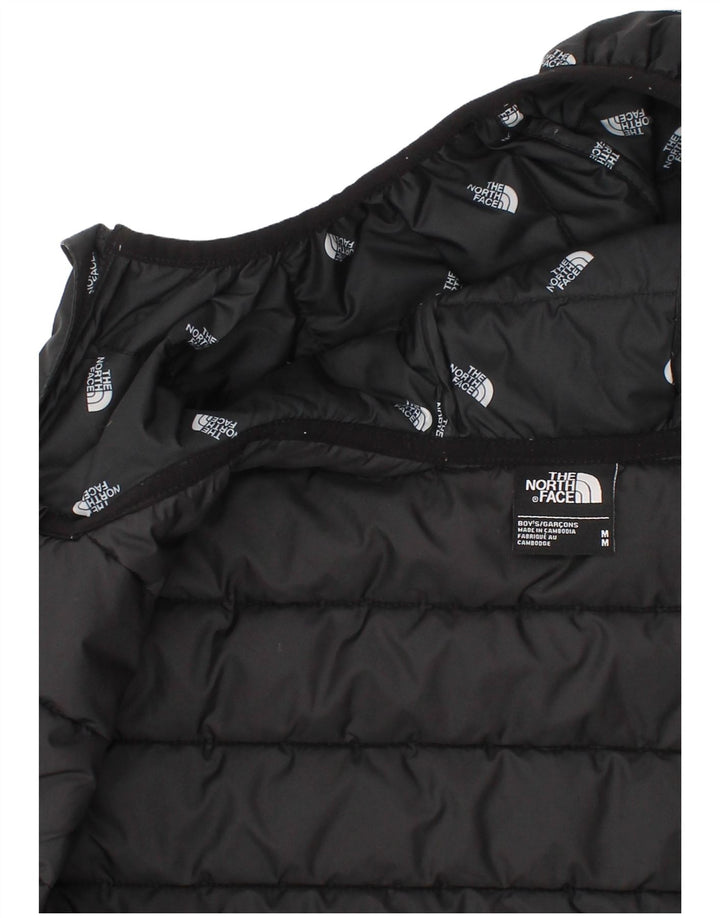 Стеганая куртка с капюшоном и графическим рисунком для мальчиков The North Face, 9–10 лет, средний черный цвет