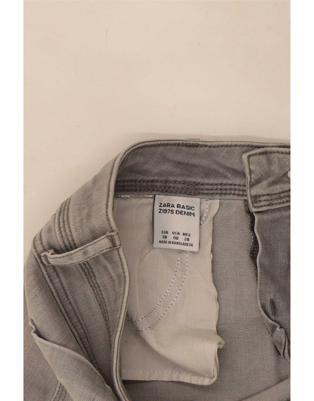 Женские укороченные джинсы Zara EU 38 Small W28 L24 Серые