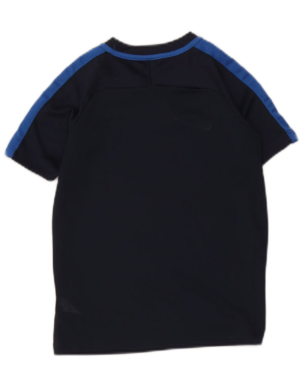 Футболка Nike Dri Fit для мальчиков, топ 6–7 лет XS, темно-синий, полиэстер с цветными блоками