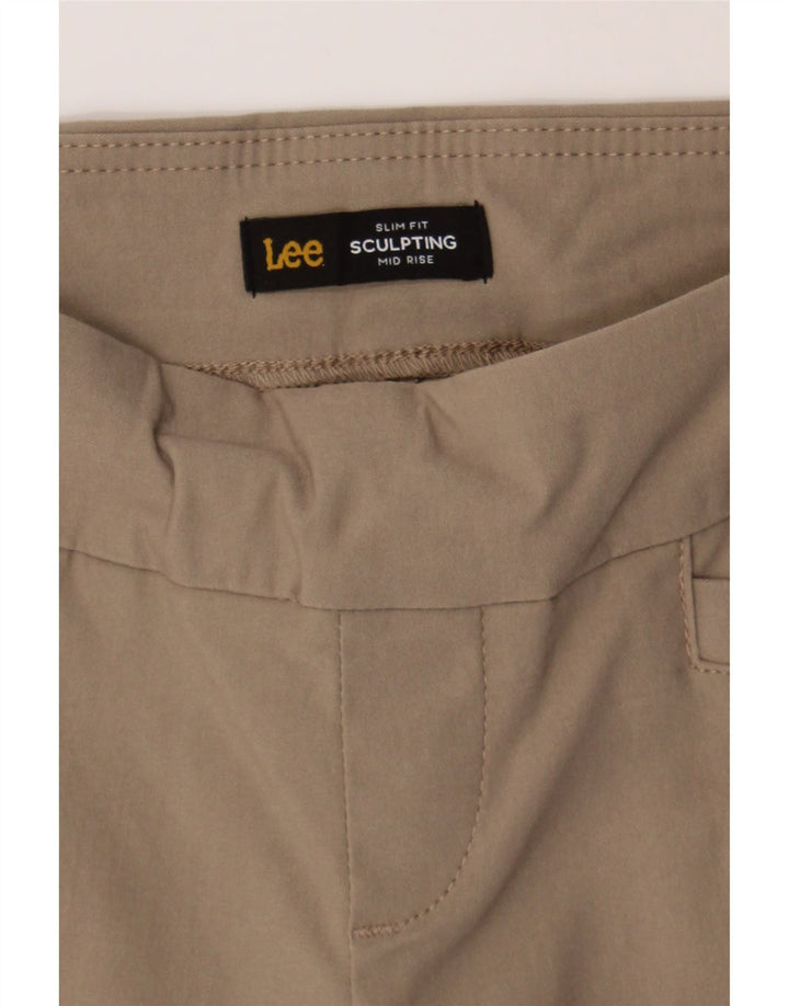 LEE Womens Sculpting Slim Fit Mid Rise Bermuda Shorts W30 Medium Beige Vintage Lee and Second-Hand Lee from Messina Hembry 