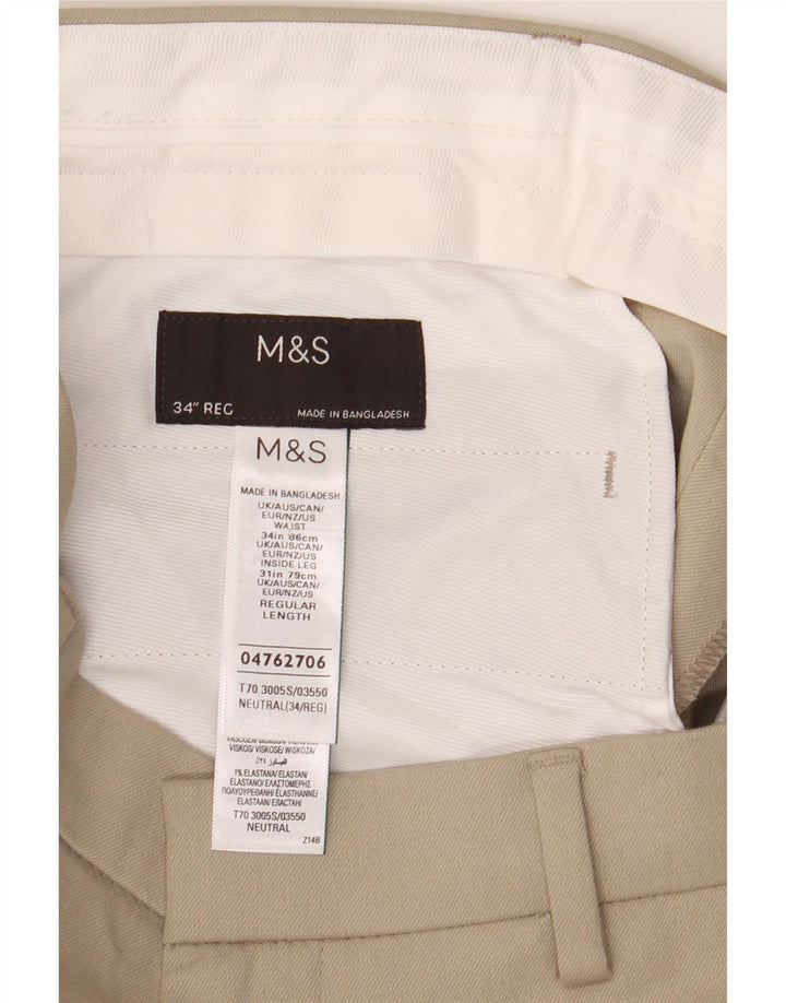 Мужские брюки-чиносы Marks & Spencer W34 L31 бежевого цвета из полиэстера