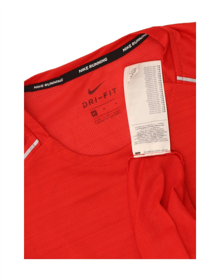 Мужская футболка Nike Dri Fit из полиэстера среднего красного цвета в тонкую полоску
