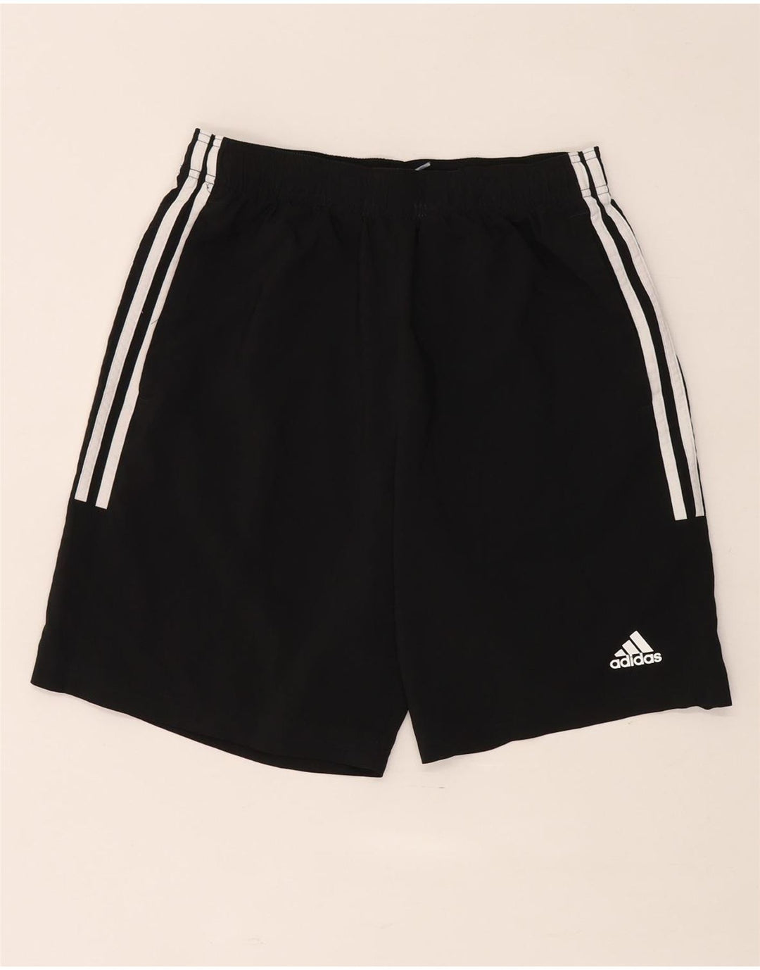 Мужские спортивные шорты Adidas среднего размера из полиэстера черного цвета