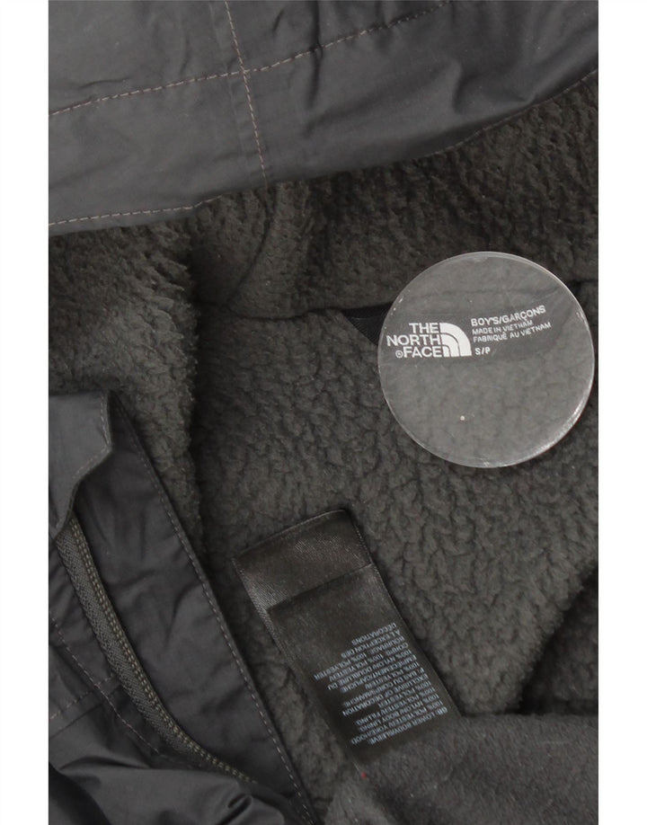 Ветровка The North Face для мальчиков 7–8 лет, маленькая серая с цветными блоками