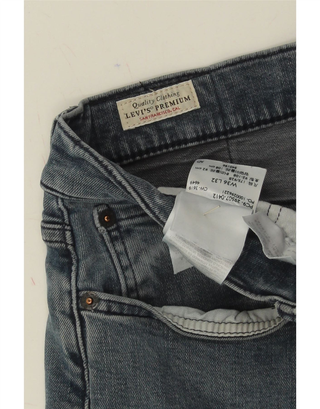 LEVI'S Mens Straight Jeans W36 L32 Blue Cotton Vintage Levi's and Second-Hand Levi's from Messina Hembry 