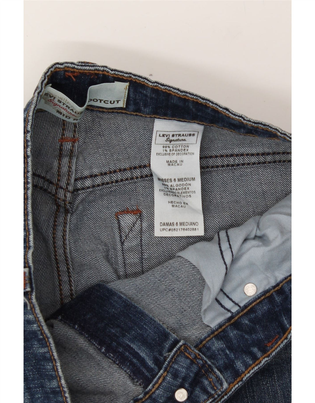 LEVI'S Womens Mid Rise Bootcut Jeans US 6 Medium W30 L32 Blue Cotton Vintage Levi's and Second-Hand Levi's from Messina Hembry 
